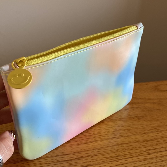 Skin care mini bag!! - Picture 6 of 6